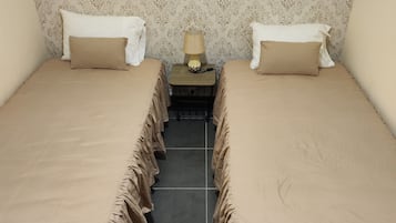 2 bedrooms, free WiFi, bed sheets