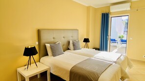 1 Schlafzimmer, Bügeleisen/Bügelbrett