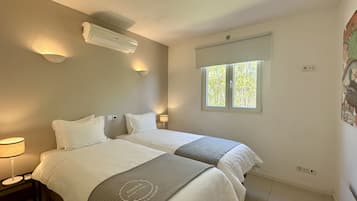 4 dormitorios, tabla de planchar con plancha, wifi