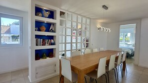 4 chambres, fer et planche à repasser, Wi-Fi