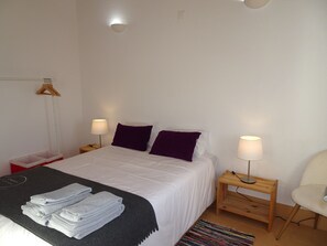 8 makuuhuonetta, silitysrauta/-lauta, vauvan matkasänky, Wi-Fi