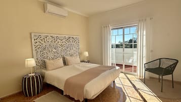 4 habitaciones, escritorio, tabla de planchar con plancha y wifi gratis