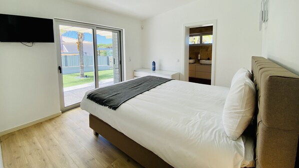 4 bedrooms, iron/ironing board - Moderna by Check-in Portugal (Quarteira)