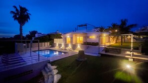 Pool - Moderna by Check-in Portugal (Quarteira)
