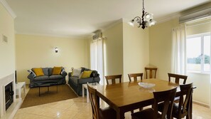 Dining - Lara Lima by Check-in Portugal (Albufeira)