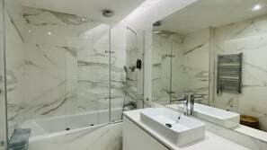 Shower - Prime by Check-in Portugal (Albufeira)