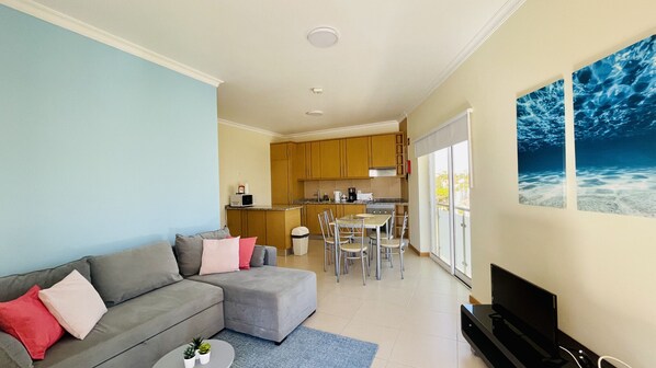 TV - Oura Oasis D by Check-in Portugal (Albufeira)