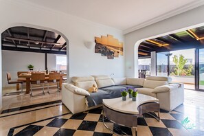 Interior - stunning 3-bedroom villa on the tip of Lanzarote’s southern coastline (Playa Blanca)