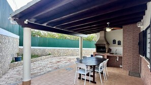 Outdoor dining - Golfinho by Check-in Portugal (Albufeira)