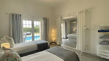 5 quartos, ferros/tábuas de passar roupa, Wi-Fi