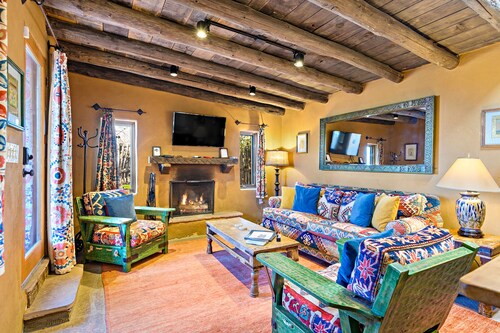 Genuine Santa Fe Work of Art | Near Canyon Rd | Patio | 2 Masters