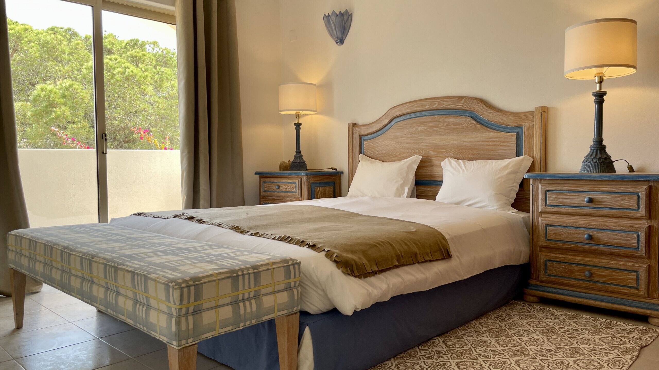 2 多间卧室、熨斗/熨衣板、WiFi