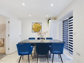 House | Dining