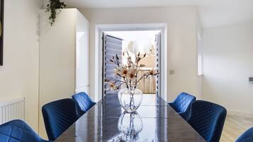 House | Dining