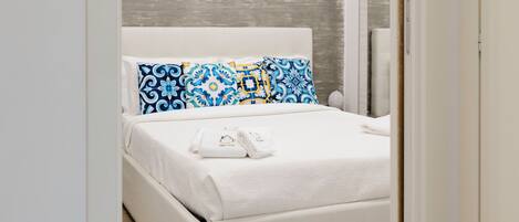 1 camera, una scrivania, ferro/asse da stiro, Wi-Fi gratuito