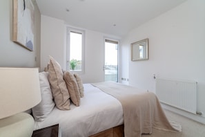 Apartment - 3 Bed Flat by Limehouse Basin (London)