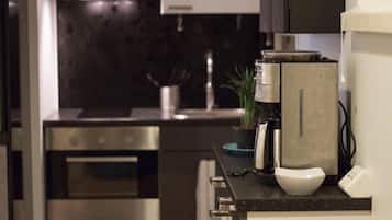 Comfort Studio | Private kitchen | Fridge, microwave, oven, stovetop
