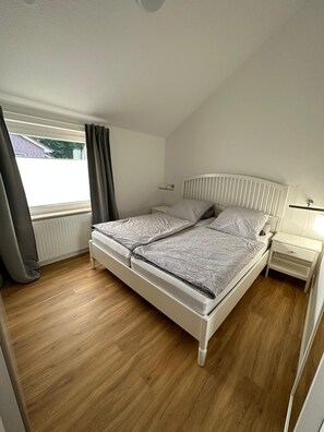 2 Schlafzimmer, kostenloses WLAN, Bettwäsche, Rollstuhlgeeignet