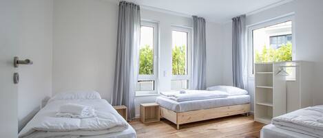 2 chambres, fer et planche à repasser, Wi-Fi, draps fournis