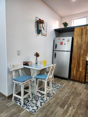 Deluxe Apartment | Dining - Edificio Pia (Bogotá)