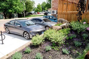 Parking gratuit, parking avec voiturier