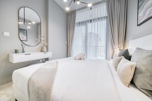 1 bedroom, in-room safe, iron/ironing board, free WiFi