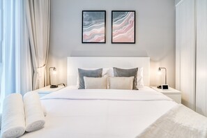 1 soverom, safe på rommet, strykejern/-brett og wi-fi (inkludert)