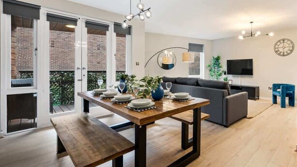 Dining - Host & Stay | Ropewalks Quarters II (Liverpool)