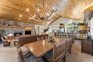 獨棟房屋, 6 間臥室 | 用餐區