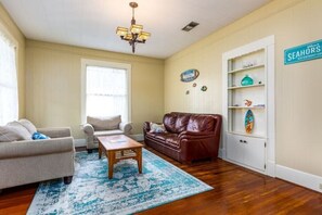 Smart TV - Seahorse Inn
 (Galveston)