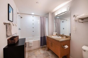 Lejlighed - 1 soveværelse | Badeværelse | Håndklæder