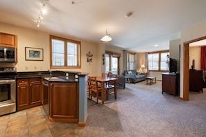Condo, 1 Bedroom | Private kitchen