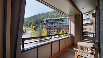 Condo, 1 Bedroom | View from property