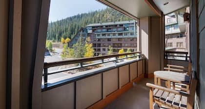Premium Unit 1327 - One Bedroom - Zephyr Mountain Lodge 1 Condo