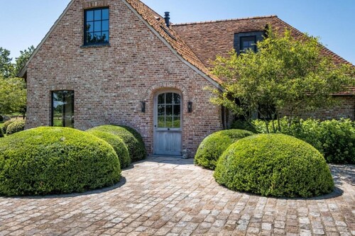 Hoeve den Akker: luxury holiday home with private garden and alpacas near Bruges