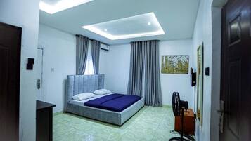 Apartment, Multiple Beds