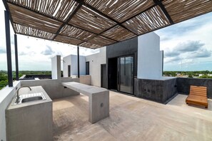 Terrace/patio - Private Downtown Studio with Rooftop Pool (Tulum)