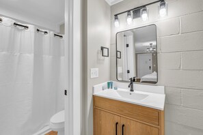 Hair dryer, towels - King Room with Sofa Bed Hotel- 2 Pools, Near Beach/Boardwalk, No Pets Allowed (Carolina Beach)