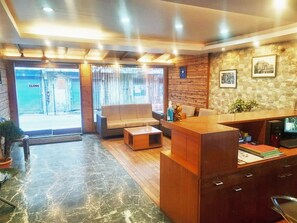 Property entrance - Hotel Aristocrat (Darjeeling)