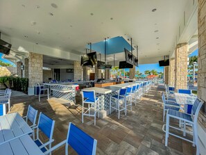 Bar (en la propiedad)