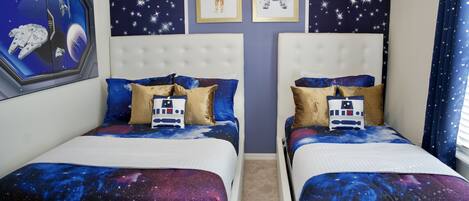 5 bedrooms, desk, iron/ironing board, travel cot