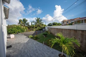 Property grounds - Villa Luciole Man' Nea (Sainte-Anne)