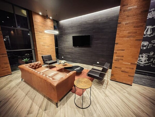 Interior - Descubre la Ciudad en Dpto. de Lujo, Ubicación 5 (AlcibiadesGuzman)