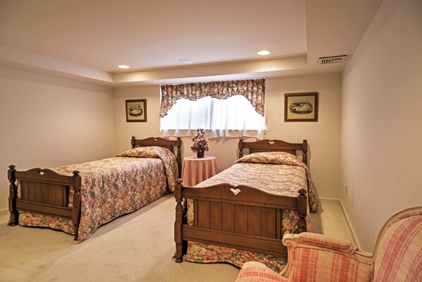 House (Multiple Bedrooms) | Interior