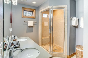 Interior - Rocky Mountain Retreat: 2 Mi to Beaver Creek! (Avon)