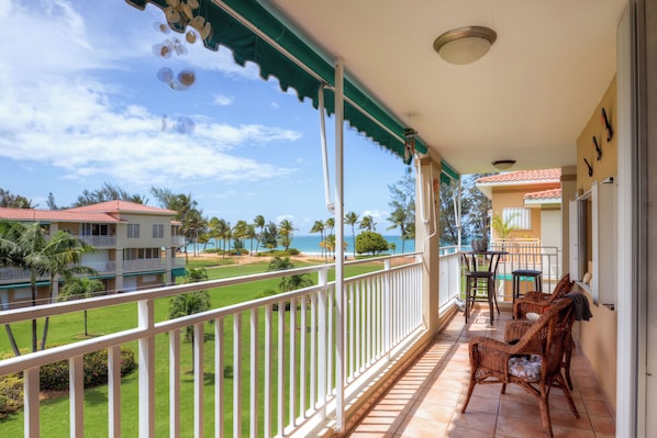 Apartment (2 Bedrooms) | Front of property - Breezy Rio Grande Getaway w/ Pristine Ocean Views! (Río Grande)