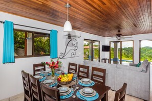 Dining - Upscale Villa: Tropical Views & Outdoor Paradise! (Ciudad Cortés)