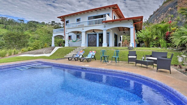 Pool - Upscale Villa: Tropical Views & Outdoor Paradise! (Ciudad Cortés)