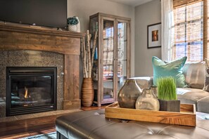 Apartment (3 Bedrooms) | Interior - Luxury Mountain Condo w/ Community Perks & Shuttle (Avon)