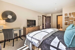 Apartment (3 Bedrooms) | Interior - Luxury Mountain Condo w/ Community Perks & Shuttle (Avon)